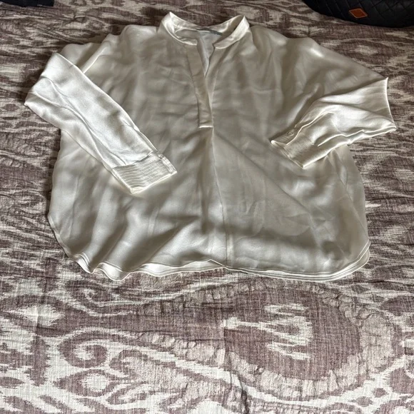 VINCE 100% Silk Long-Sleeve Blouse - Picture 3 of 11